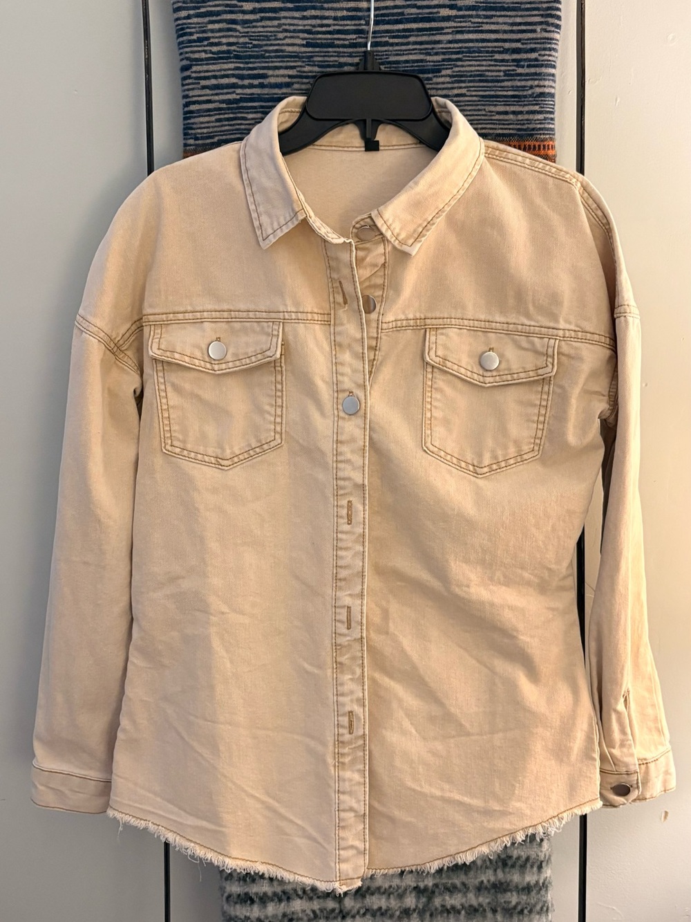 Neutral Beige Button-Front Shacket - Picture 2 of 9